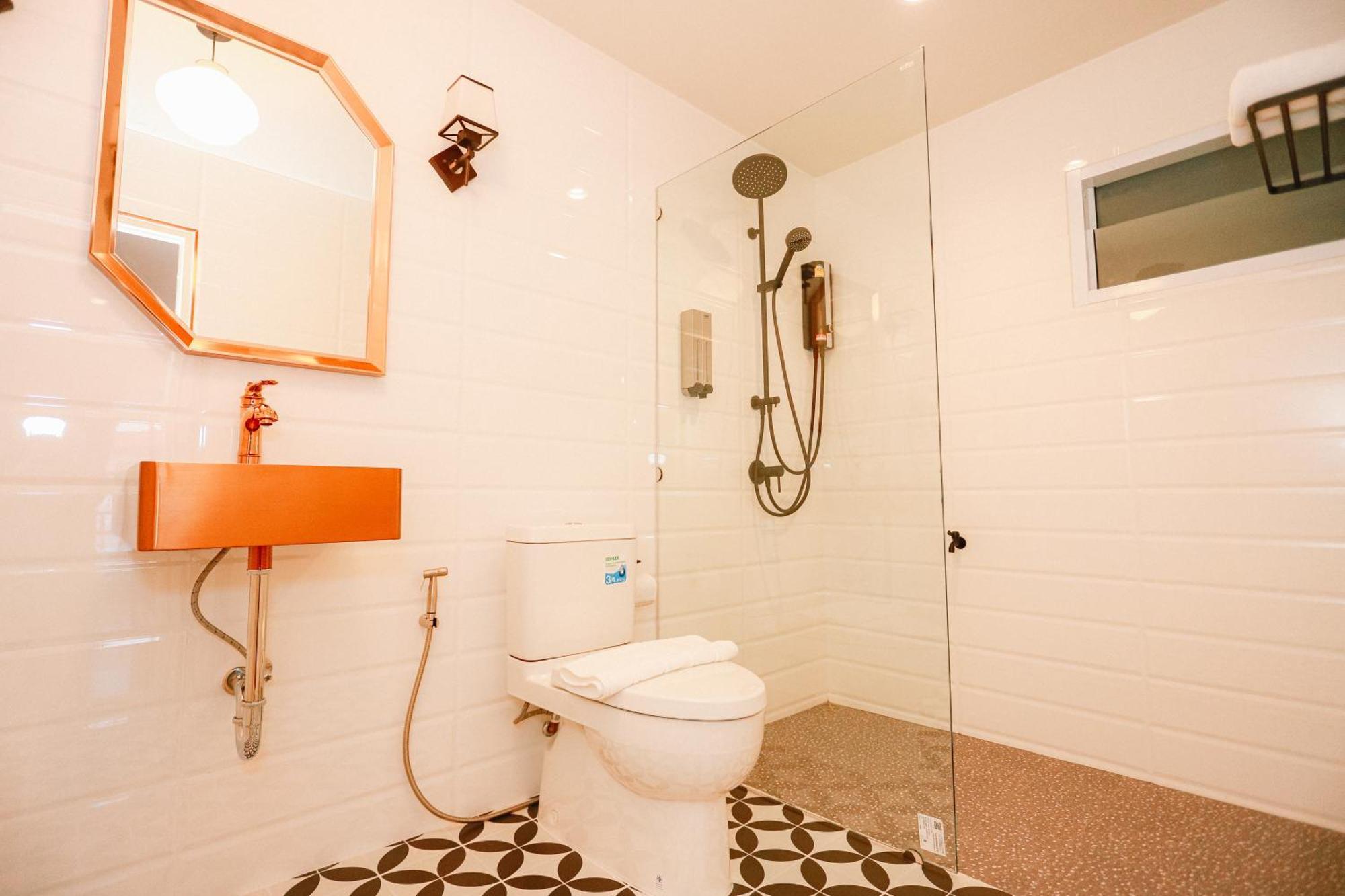 Chertel Poshtel Ban Chamun Extérieur photo