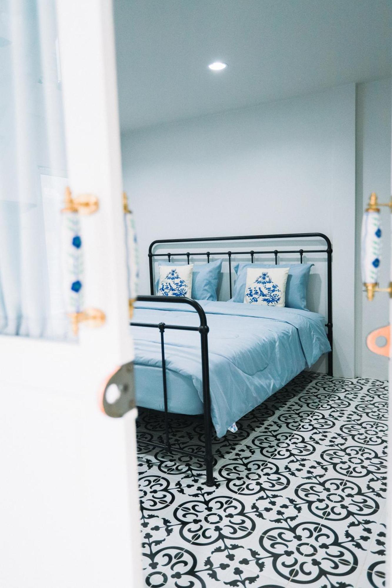 Chertel Poshtel Ban Chamun Extérieur photo